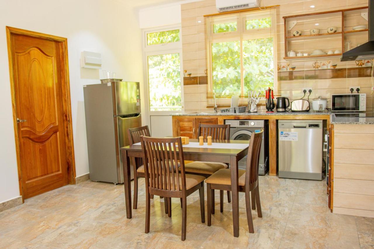 Macmillan'S Holiday Villas إدارة آنس الكبرى المظهر الخارجي الصورة